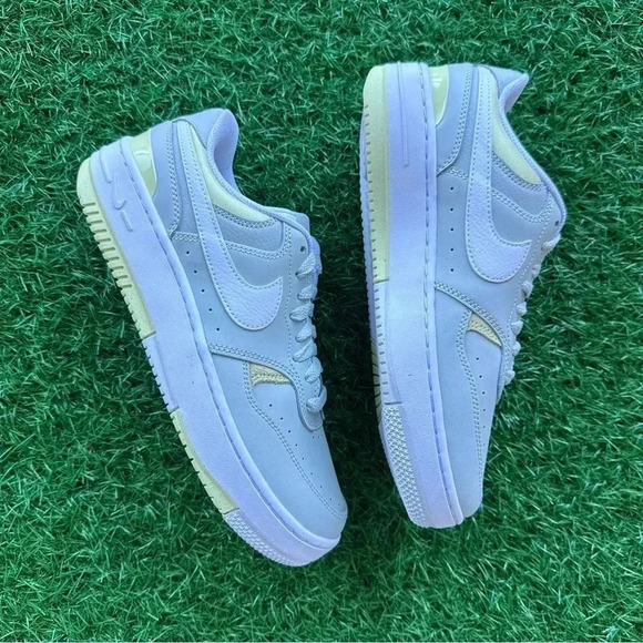 Nike Gamma Force Light Silver / Life Lime - Picture 6 of 9